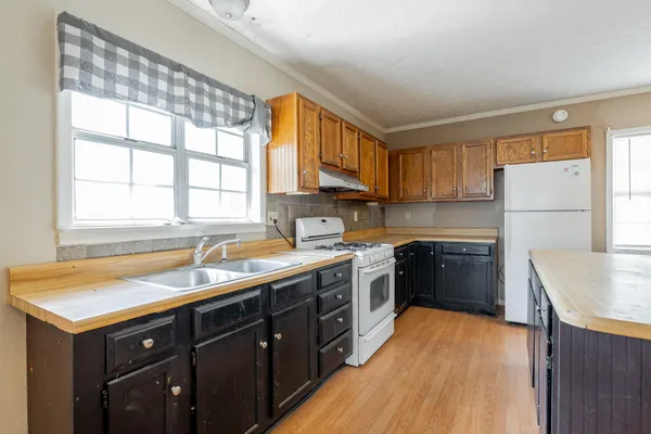 $230,000 | 2863 New Lake Road, Spring City, TN 37381