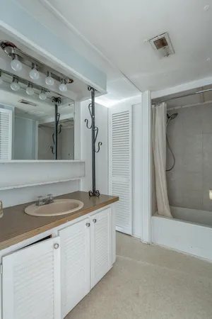 $230,000 | 2863 New Lake Road, Spring City, TN 37381