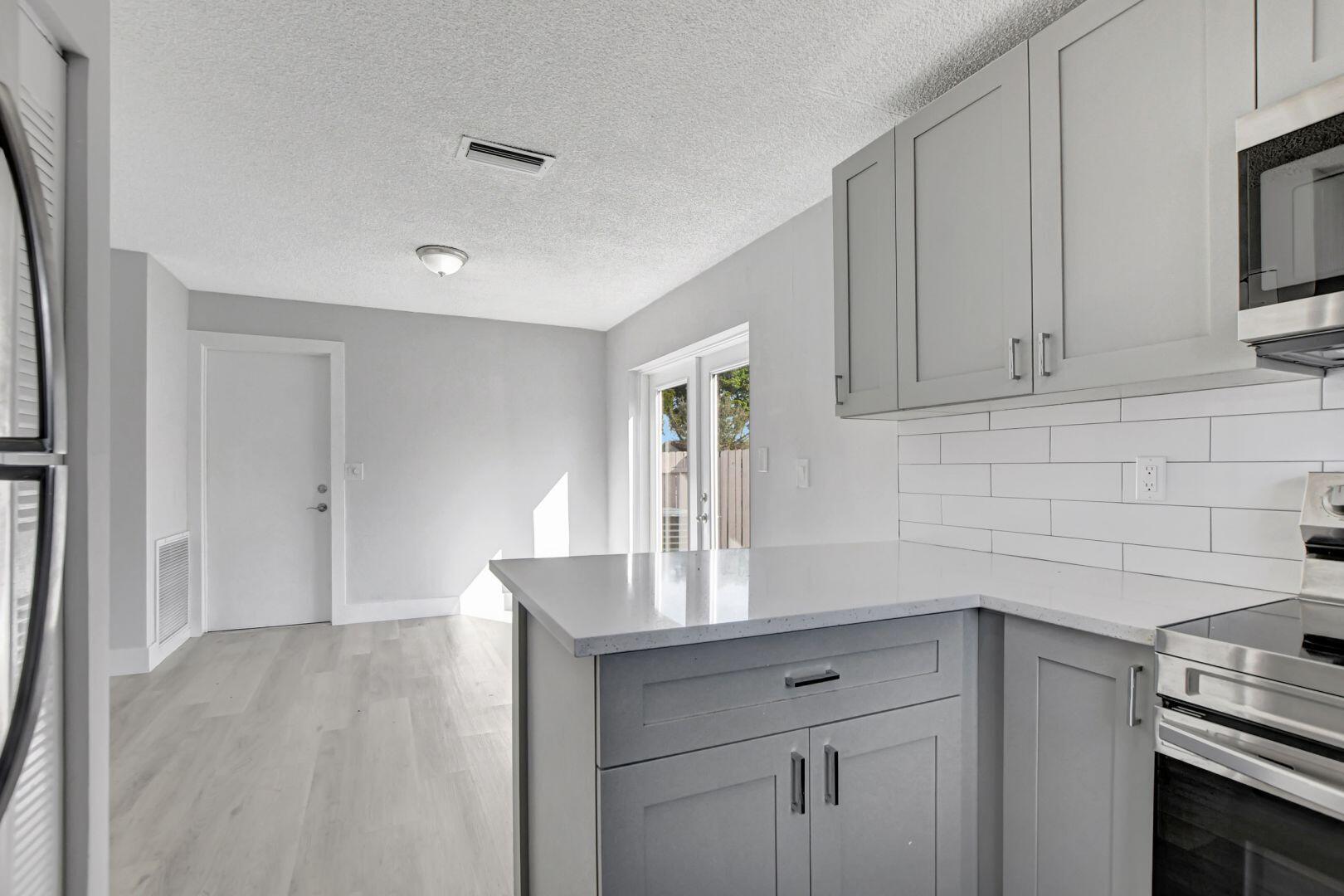 9632 Saddlebrook Drive Boca Raton, FL 33496 - Photo 16 of 31 9f8b3b7aa3006a9b137205a2f99d0eb5_1923592