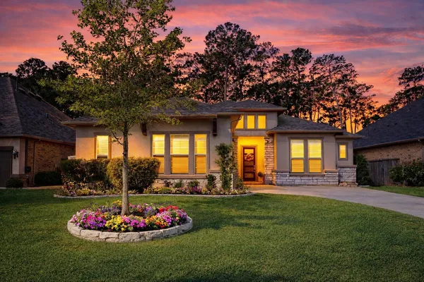 $625,000 | 604 Castlewood Cove Lane, Pinehurst, TX 77362