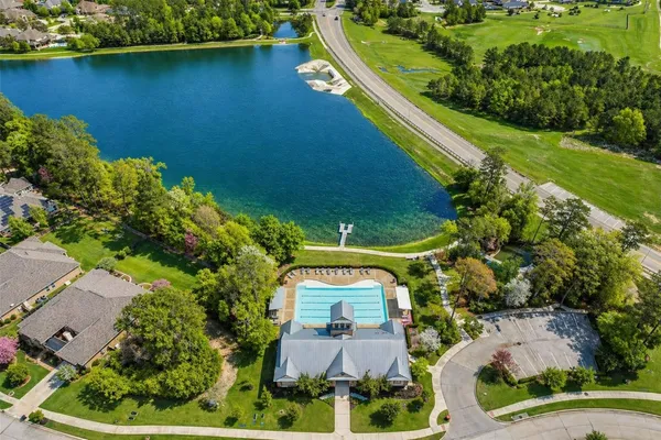 $625,000 | 604 Castlewood Cove Lane, Pinehurst, TX 77362