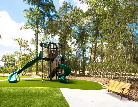 $625,000 | 604 Castlewood Cove Lane, Pinehurst, TX 77362