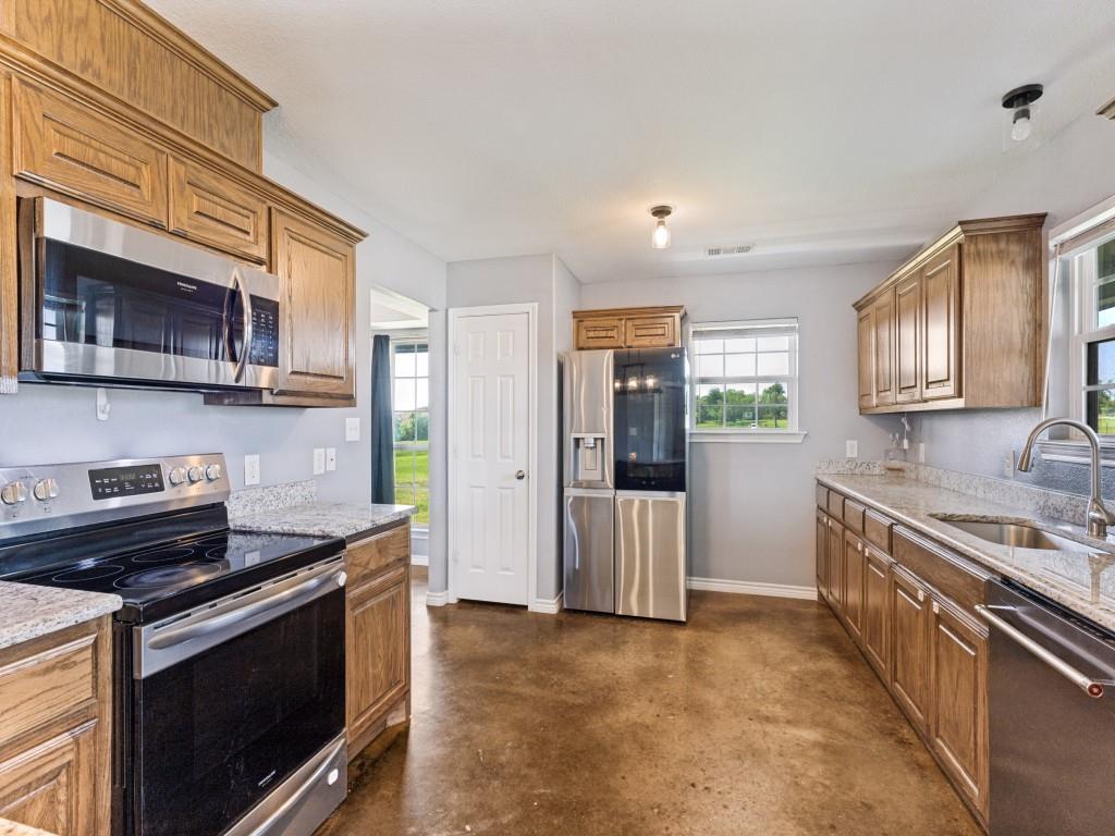 760 County Road 4380 Decatur, TX 76234 - Photo 12 of 40