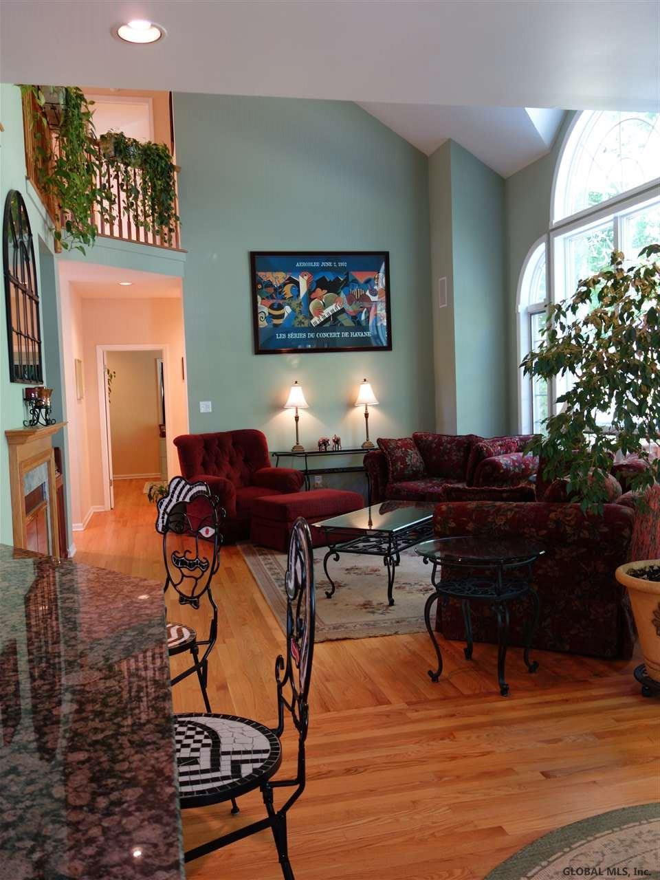422 Ridgehill Road Schenectady, NY 12303 - Photo 8 of 25 Photo 8