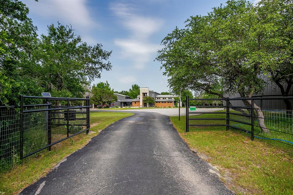 357 Wood Lake Road Aledo, TX 76008 - Photo 2 of 40