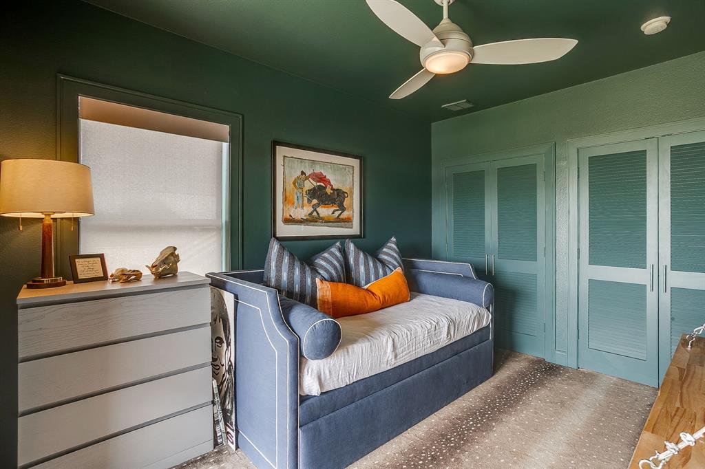 357 Wood Lake Road Aledo, TX 76008 - Photo 26 of 40 a bedroom with furniture and a bed