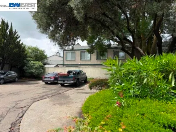 $349,950 | 299 Shasta Drive, Unit 29, Vacaville, CA 95687