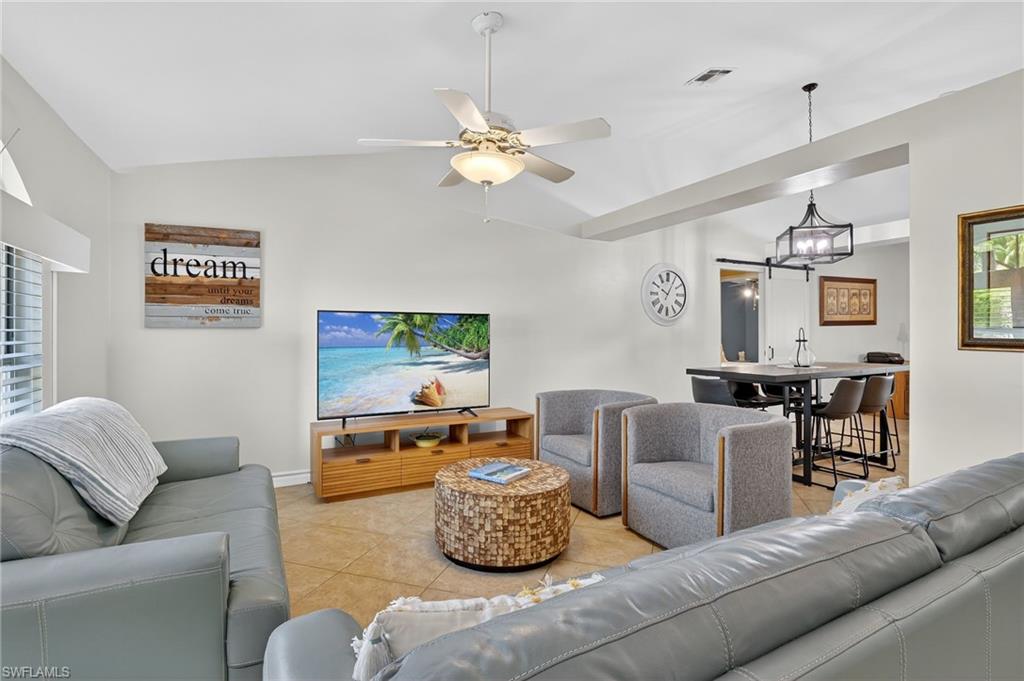 5060 Coldstream Lane Naples, FL 34104 - Photo 10 of 34