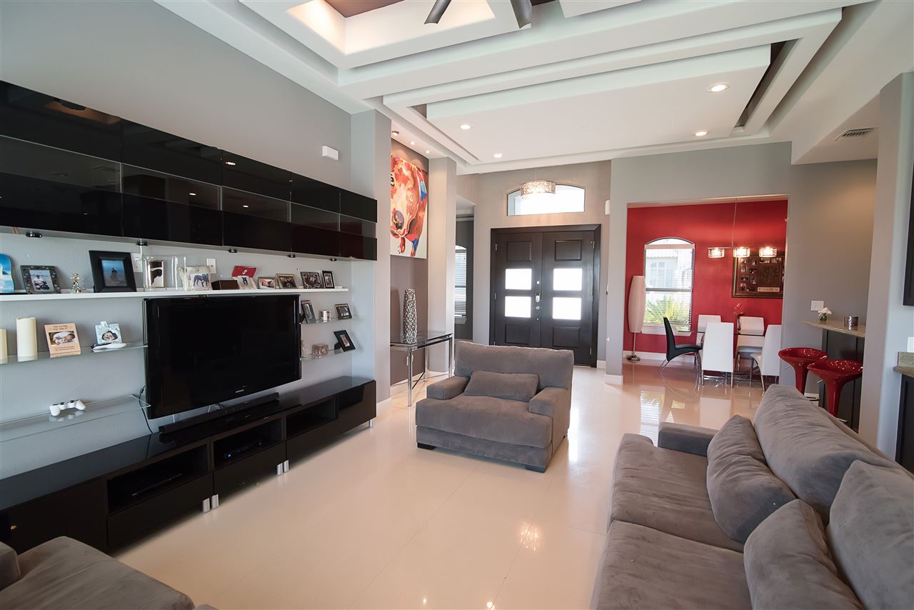 435 Lake Morraine Loop Laredo, TX 78041 - Photo 12 of 19 Gallery Image 12