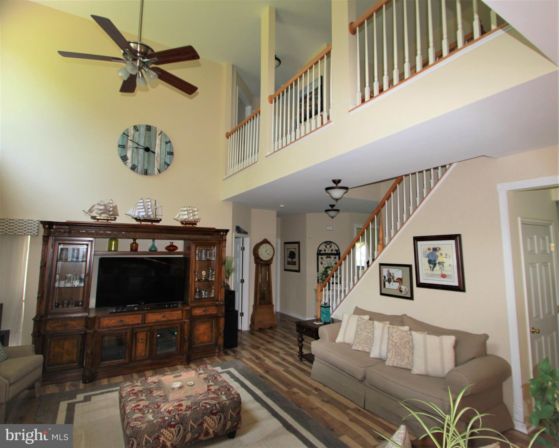 10920 Park Ridge Road Fredericksburg, VA 22408 - Photo 6 of 14 Family Room with Overlook