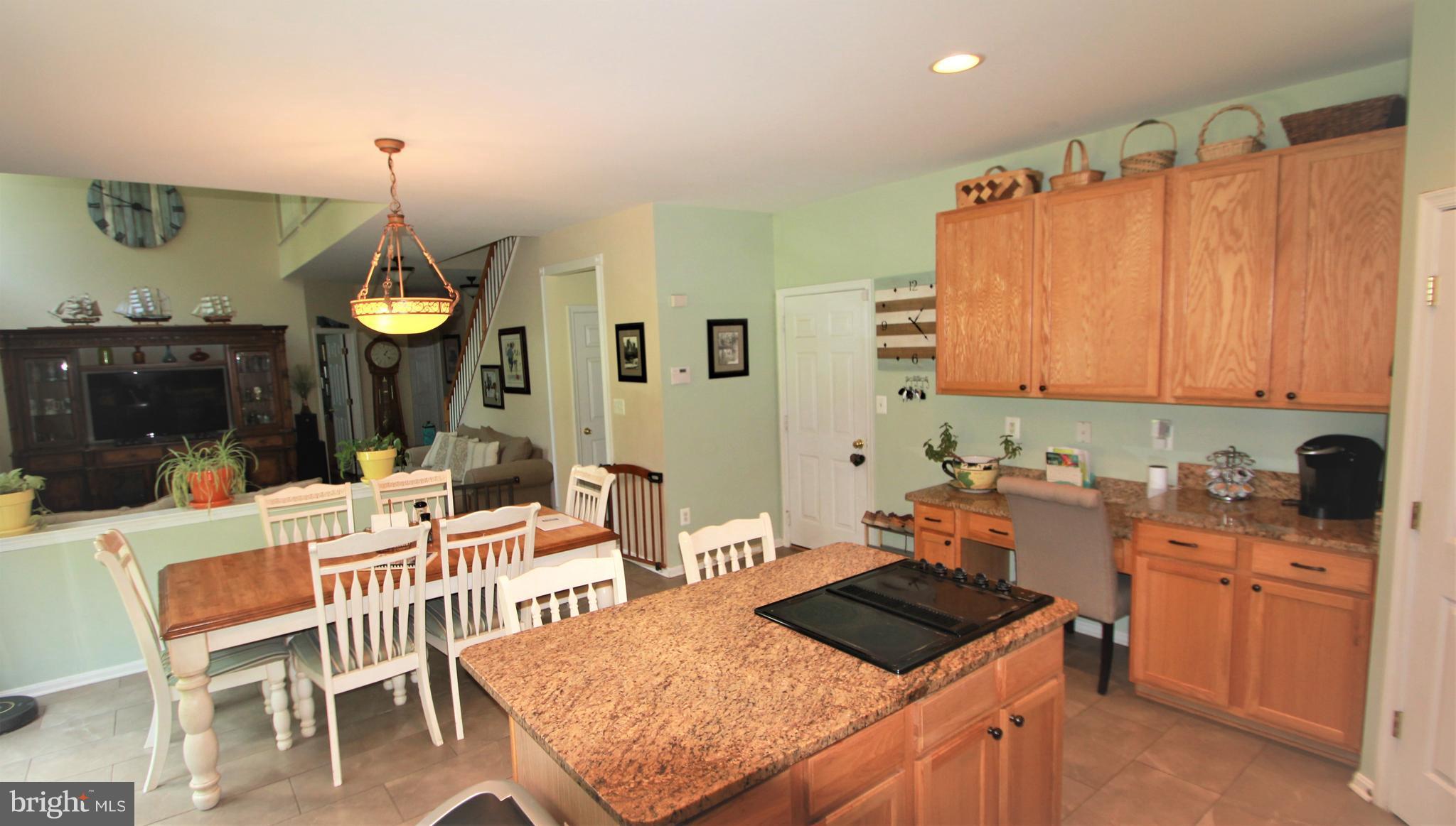10920 Park Ridge Road Fredericksburg, VA 22408 - Photo 8 of 14 Oversized Island