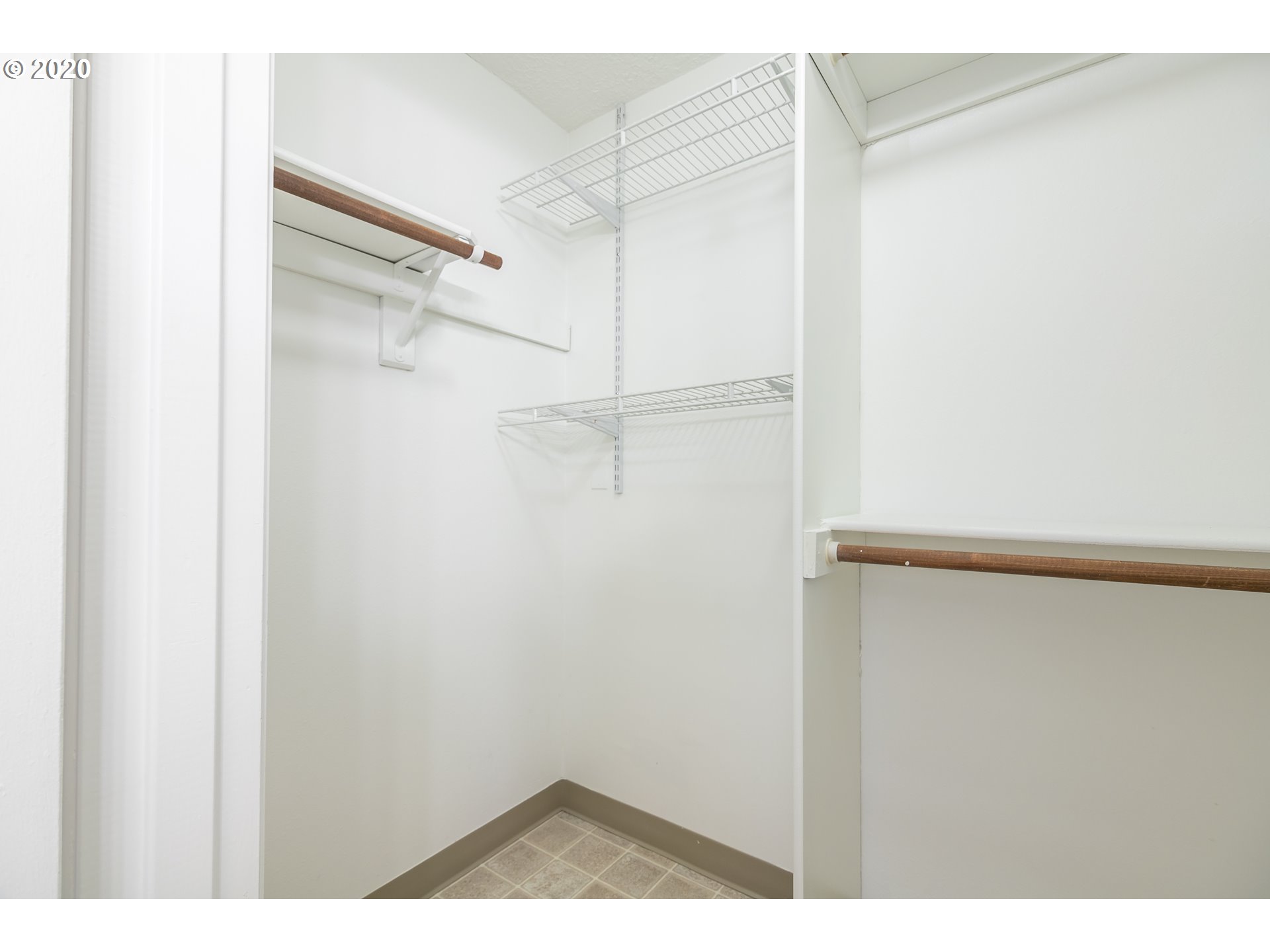 9895 Southwest Morrison Street Portland, OR 97225 - Photo 20 of 32 Gallery Image 20
