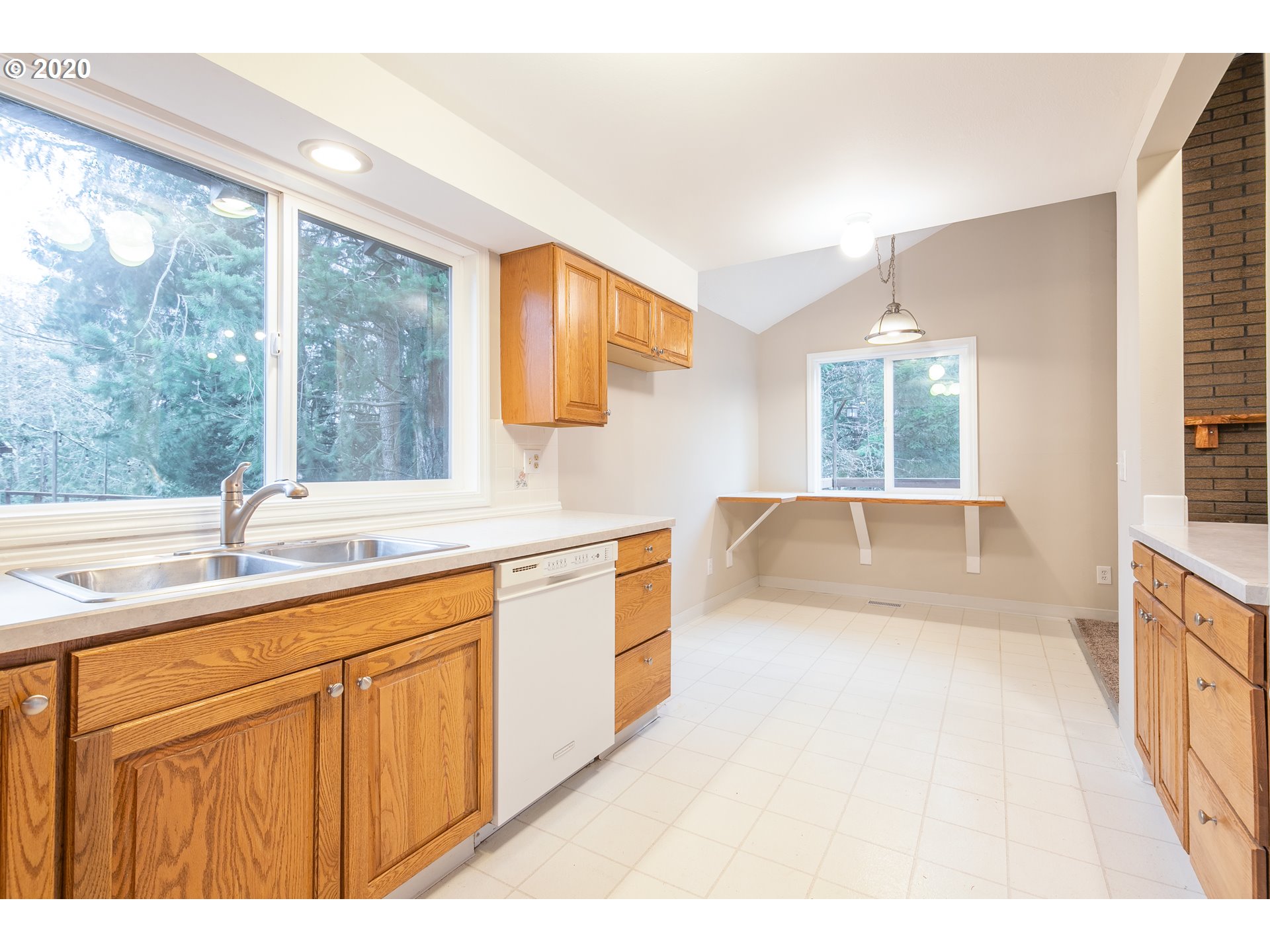 9895 Southwest Morrison Street Portland, OR 97225 - Photo 7 of 32 Gallery Image 7
