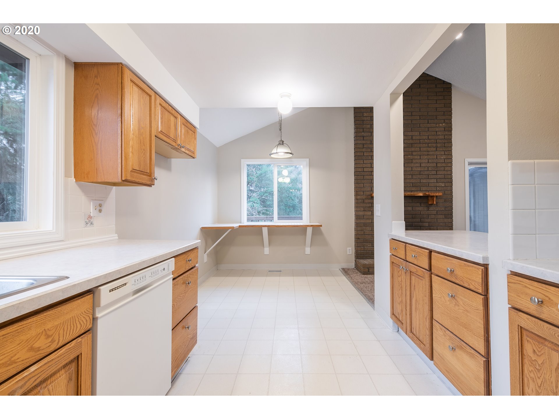 9895 Southwest Morrison Street Portland, OR 97225 - Photo 8 of 32 Gallery Image 8