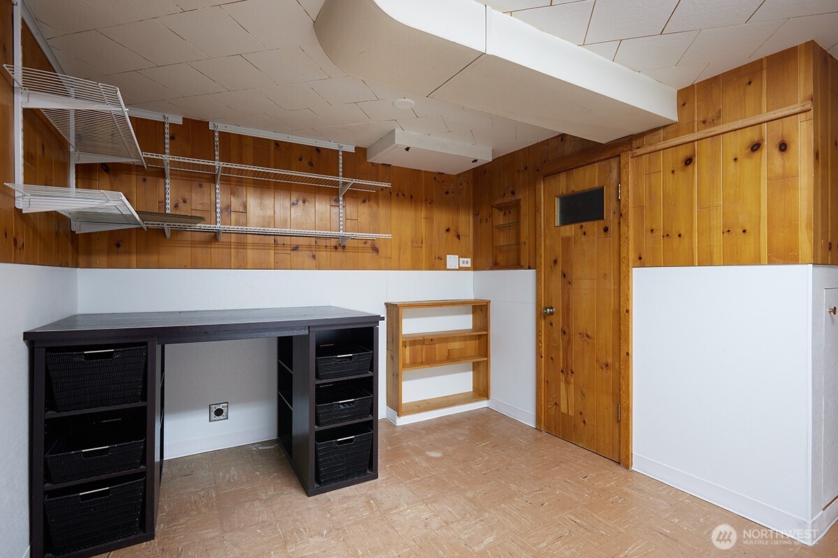 444 Washington Street Walla Walla, WA 99362 - Photo 28 of 40 a view of an empty room with cabinet and a window