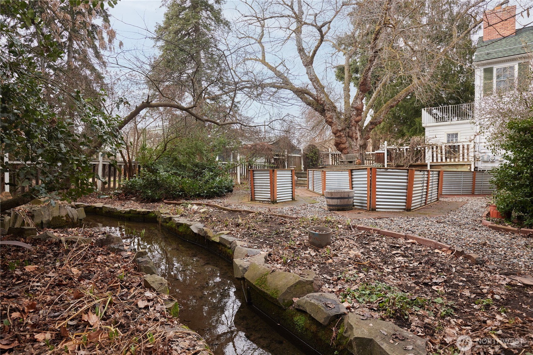 444 Washington Street Walla Walla, WA 99362 - Photo 37 of 40 a view of a backyard with large trees