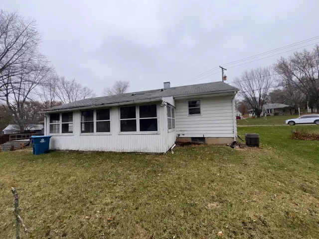 $71,000 | 912 Chicago Avenue, Dixon, IL 61021