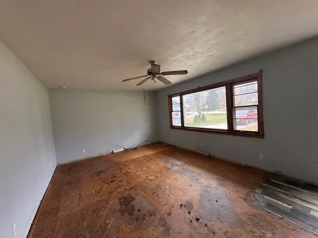 $71,000 | 912 Chicago Avenue, Dixon, IL 61021