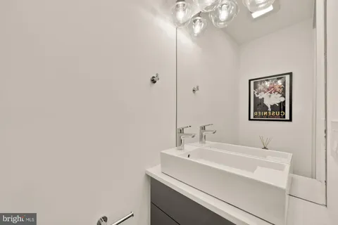 $825,000 | 2315 Ontario Road Northwest, Unit 1, Washington, DC 20009