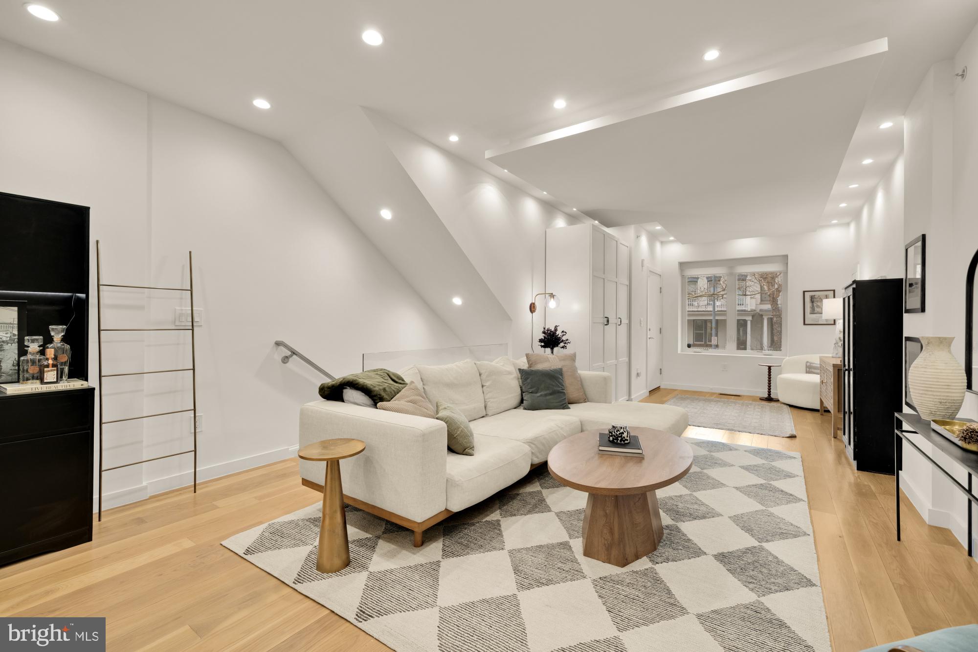 2315 Ontario Road Northwest, Unit 1 Washington, DC 20009 - Photo 8 of 46 Cozy Living Room