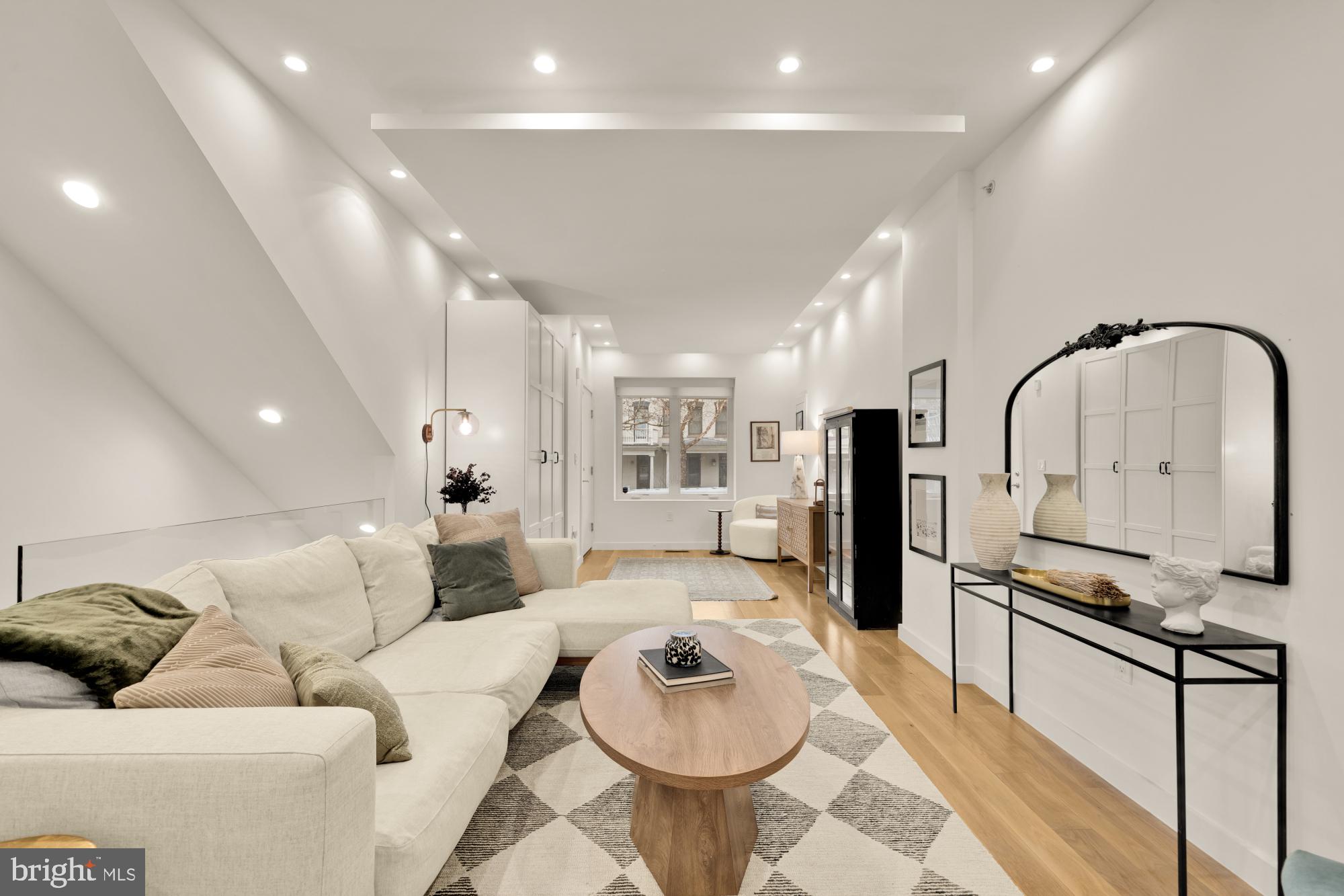 2315 Ontario Road Northwest, Unit 1 Washington, DC 20009 - Photo 9 of 46 Cozy Living Room