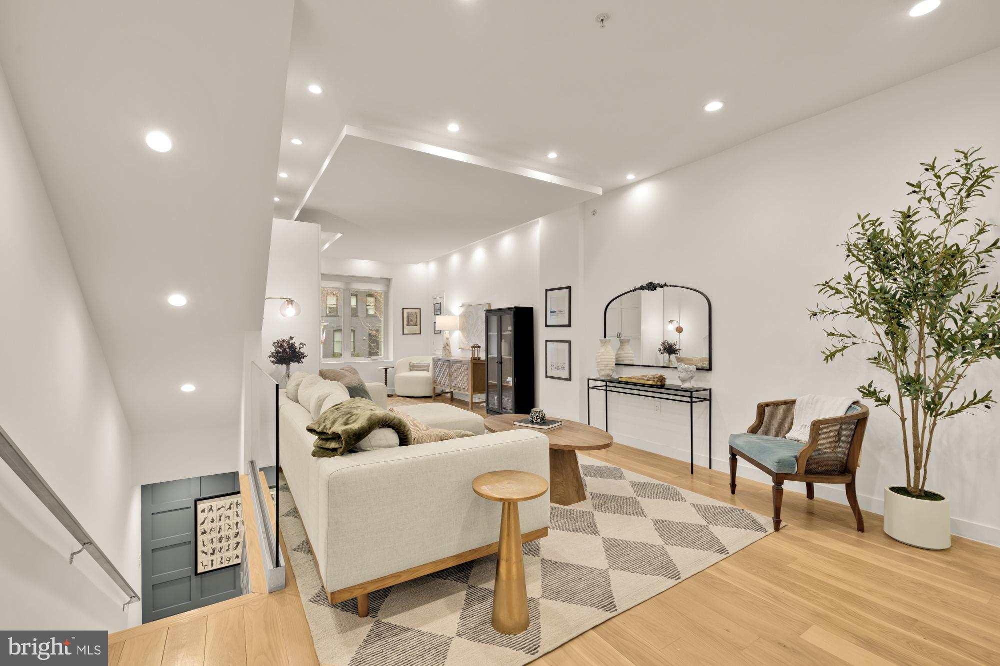 2315 Ontario Road Northwest, Unit 1 Washington, DC 20009 - Photo 10 of 46 Cozy Living Room