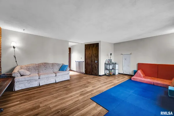 $295,000 | 503 North Fuller Street, Toulon, IL 61483