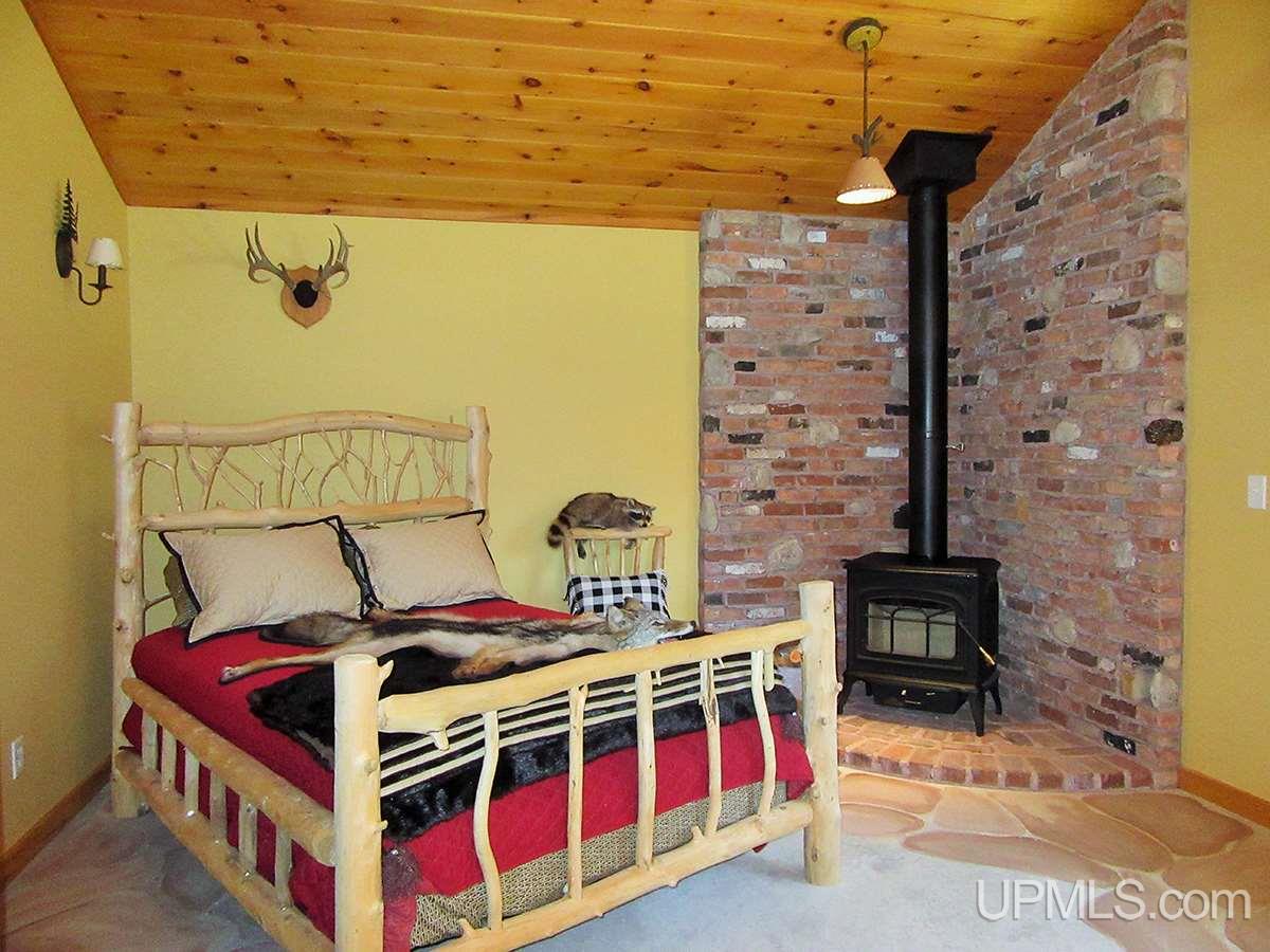 668 North Co Road Manistique, MI 49854 - Photo 15 of 36