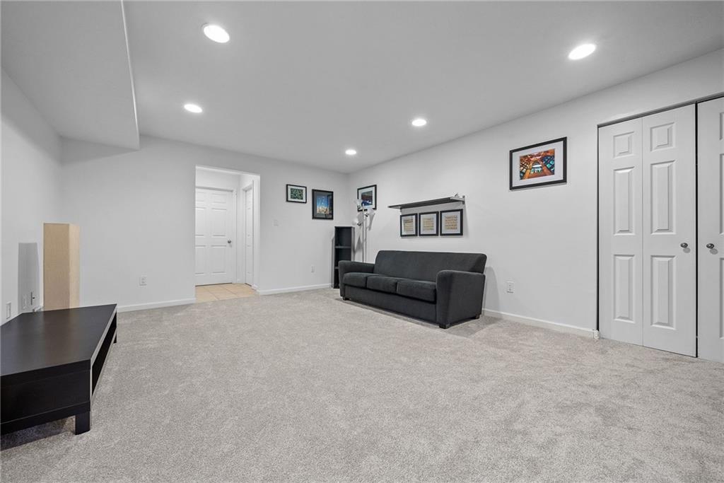 2619 Stromberg Street Pittsburgh, PA 15203 - Photo 27 of 35