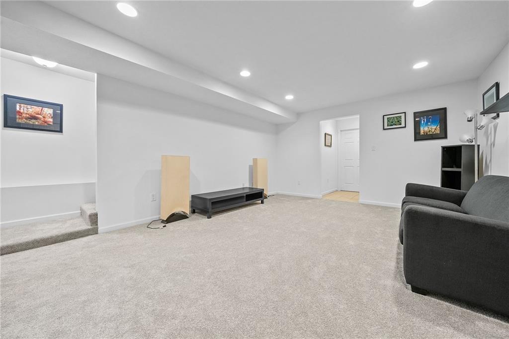 2619 Stromberg Street Pittsburgh, PA 15203 - Photo 28 of 35