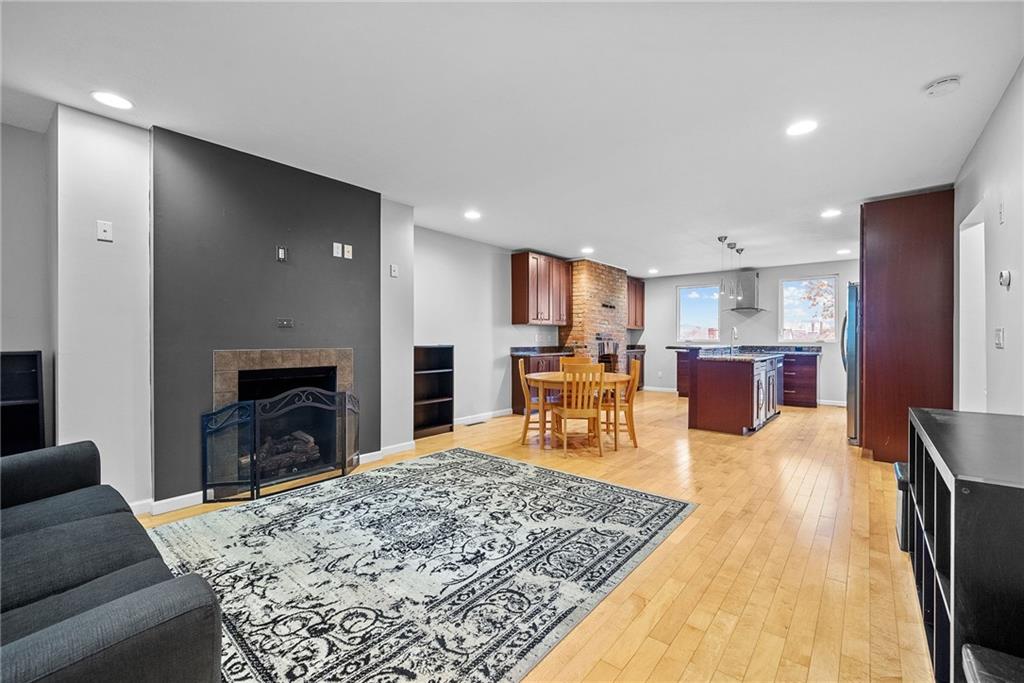 2619 Stromberg Street Pittsburgh, PA 15203 - Photo 4 of 35