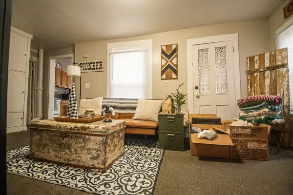 $175,000 | 402 South Ottawa Avenue, Dixon, IL 61021