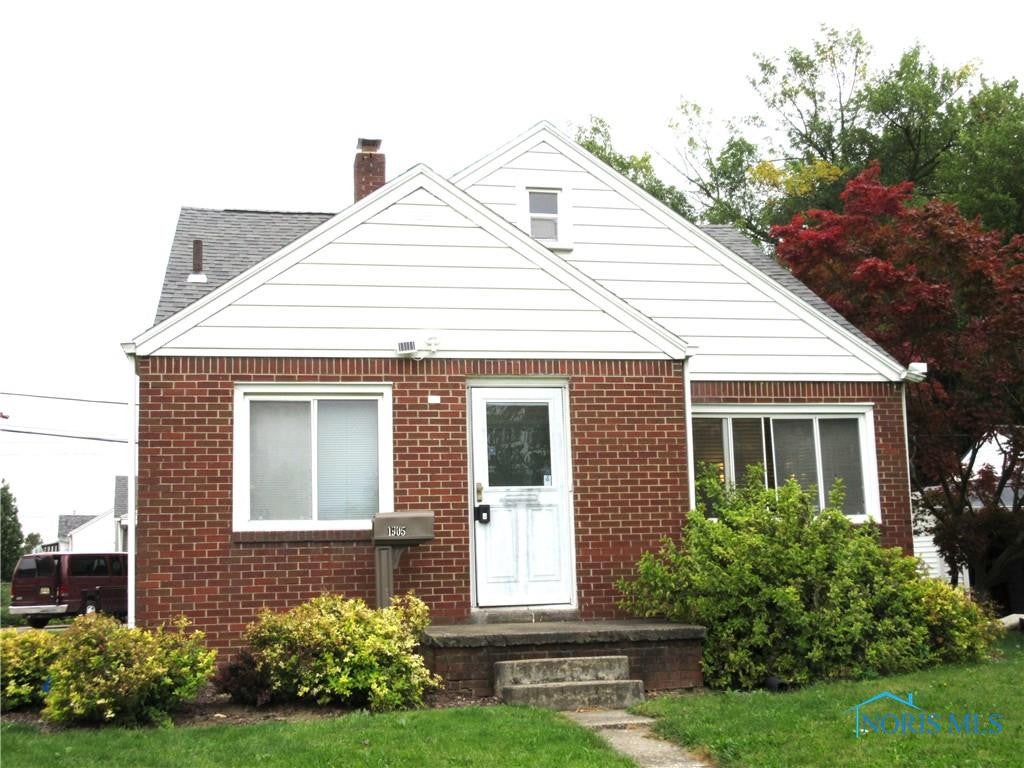 1905 Farnham Road Toledo, OH 43607 - Photo 1 of 29 Gallery Image 1