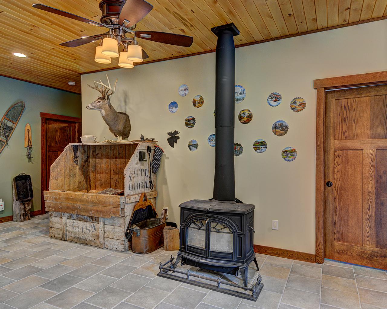 8933 Fawn Lake Road Hazelhurst, WI 54531 - Photo 8 of 43 Gallery Image 8