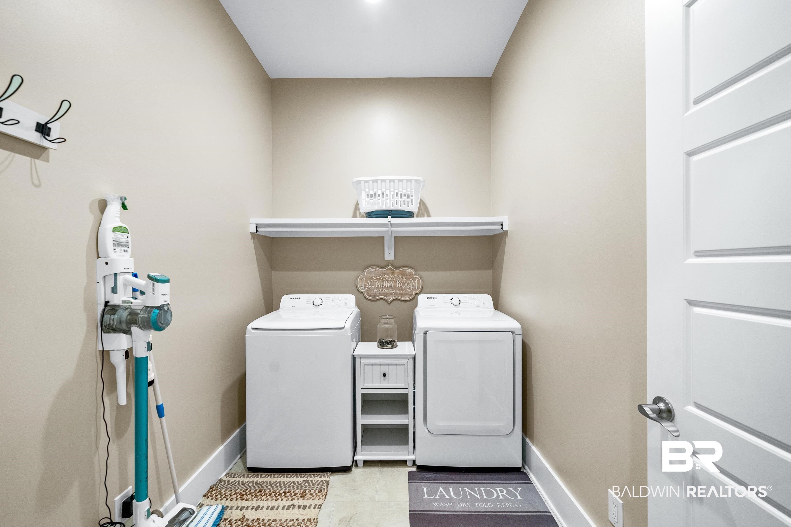 1018 Snapdragon Lane Foley, AL 36535 - Photo 29 of 37 Laundry room featuring independent washer and dryer