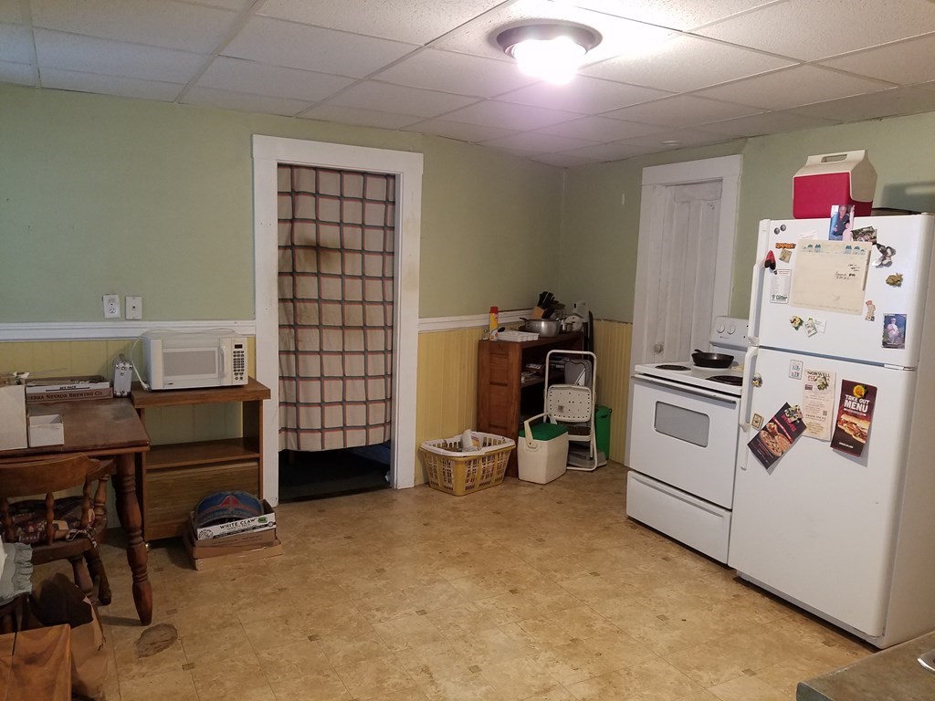 196 Spring Street Hanson, MA 02341 - Photo 5 of 9