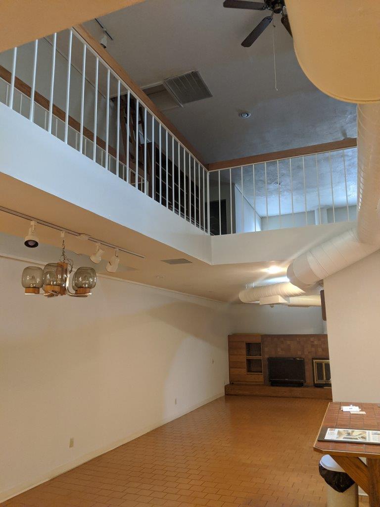 107 West Market Street Bloomington, IL 61701 - Photo 2 of 23