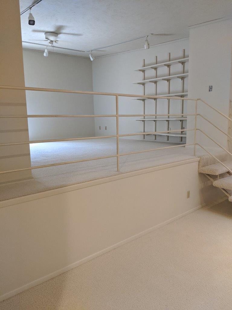 107 West Market Street Bloomington, IL 61701 - Photo 15 of 23