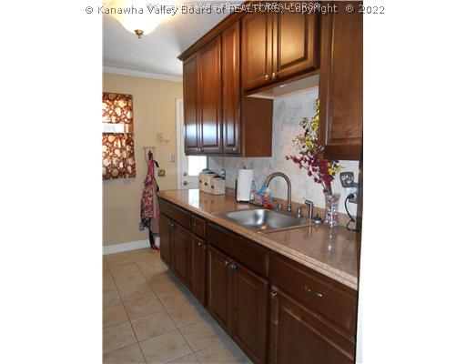 159 School House Road Evans, WV 25241 - Photo 5 of 16 Kitchen.