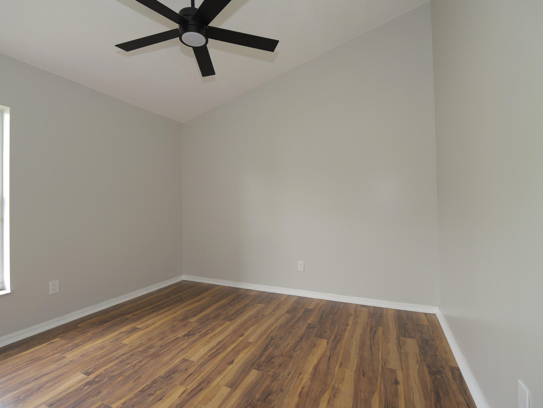 737 Southwest Ancona Road Port St. Lucie, FL 34953 - Photo 21 of 28 3rd Bedroom