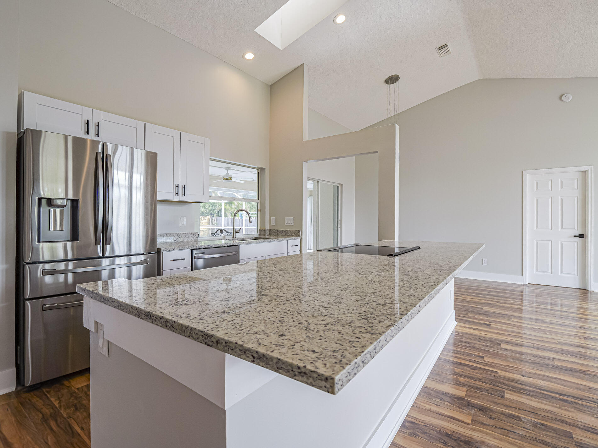 737 Southwest Ancona Road Port St. Lucie, FL 34953 - Photo 9 of 28 GRanite Kitchen Island