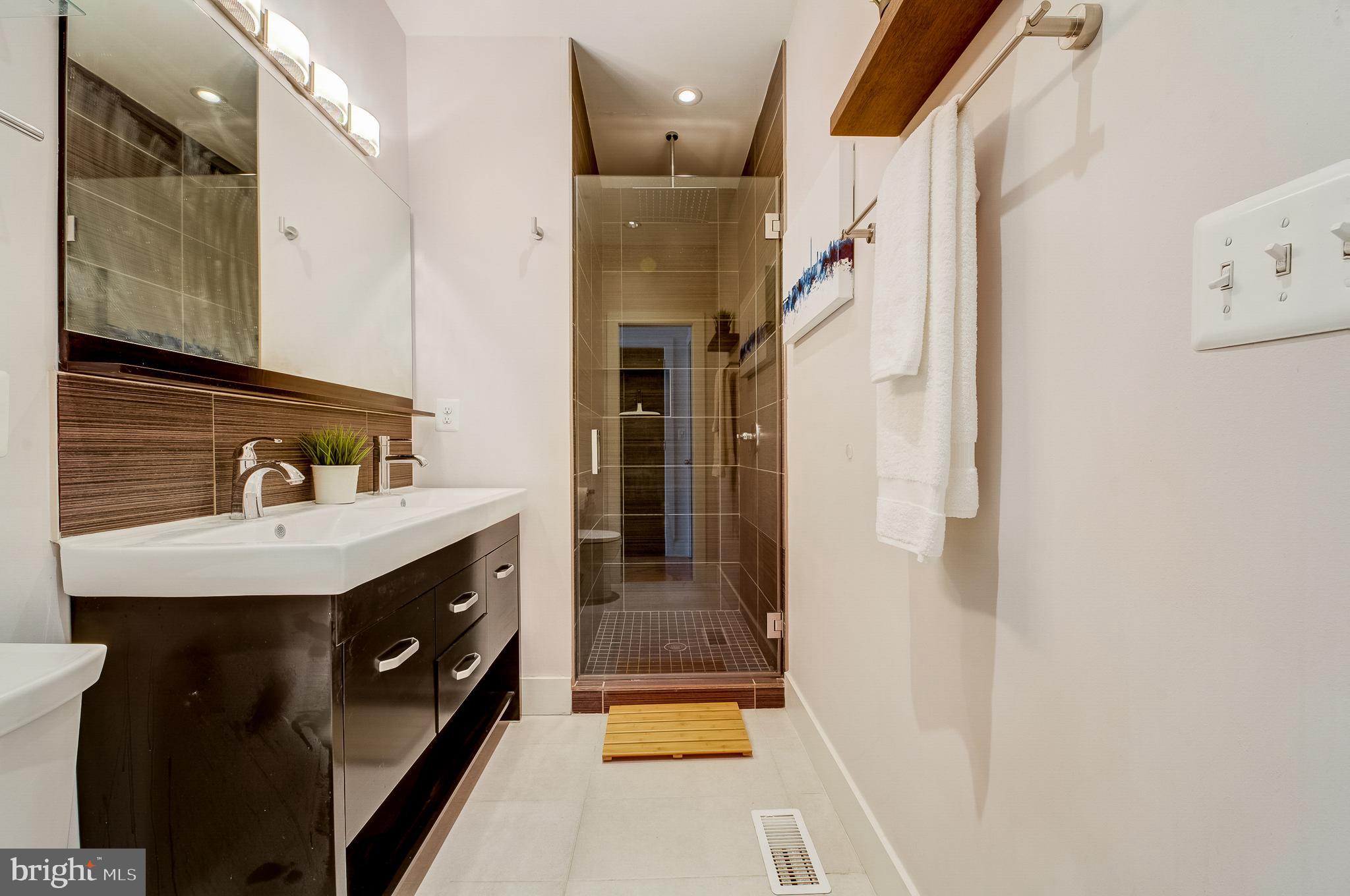 756 Gresham Place Northwest Washington, DC 20001 - Photo 24 of 56