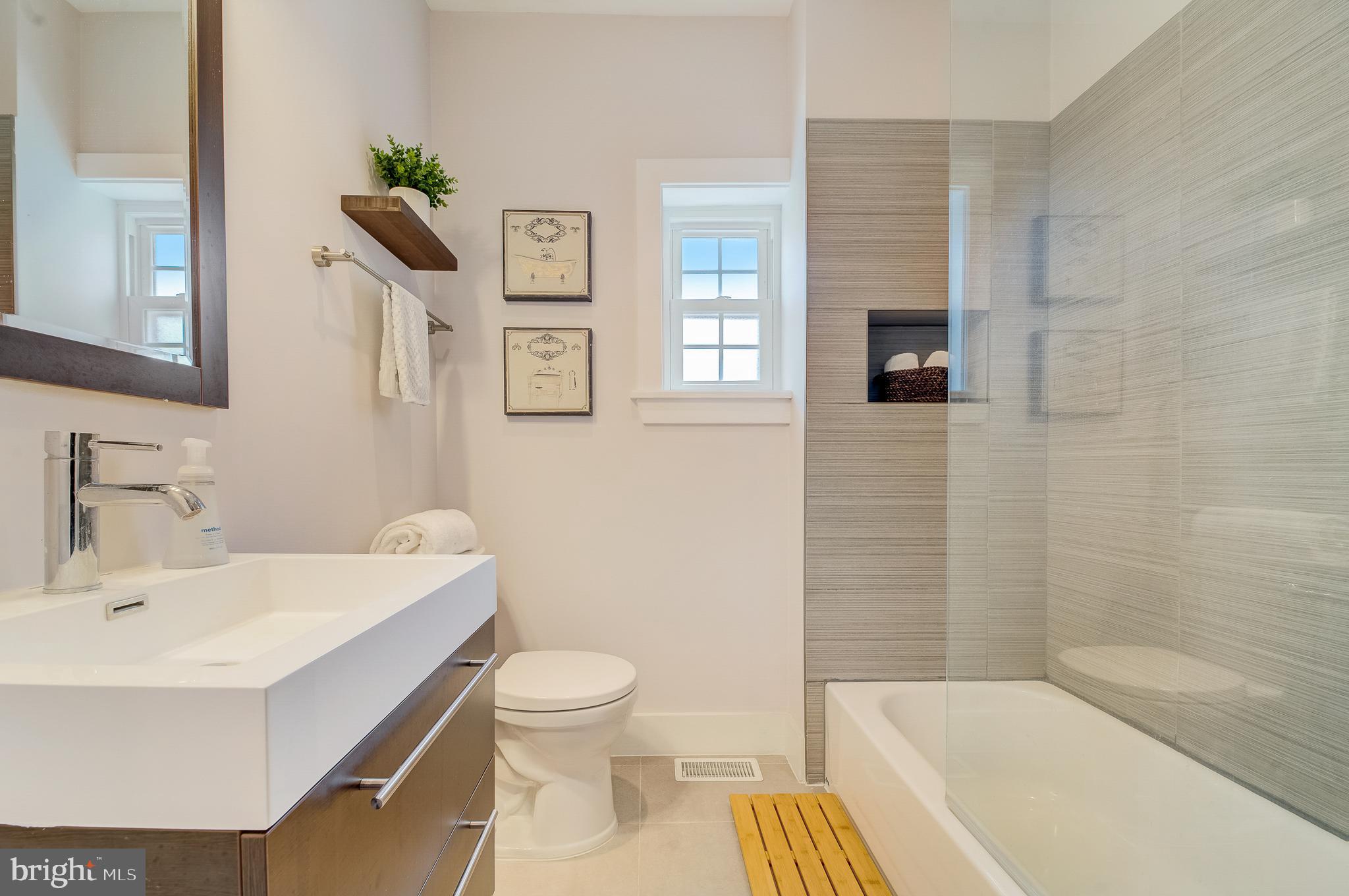 756 Gresham Place Northwest Washington, DC 20001 - Photo 33 of 56