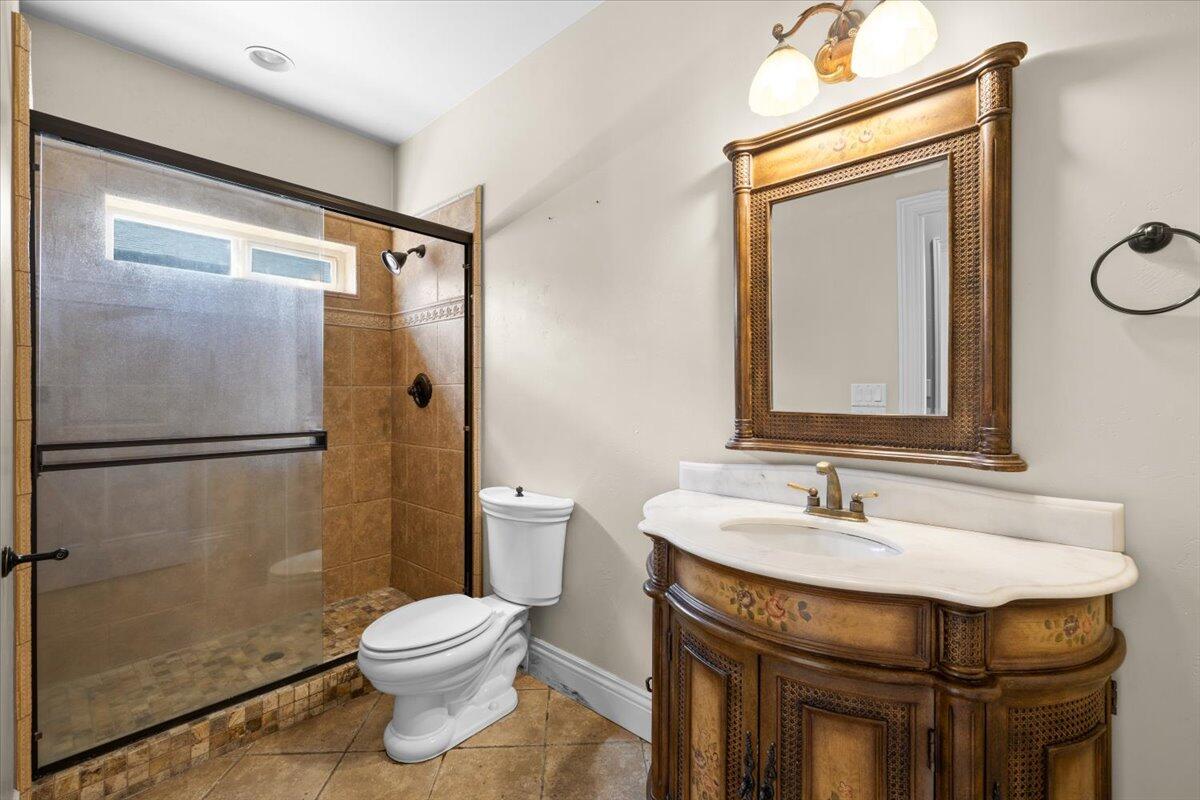 888 Arrowhead Trail Eagle Point, OR 97524 - Photo 16 of 36 24-CI_6515