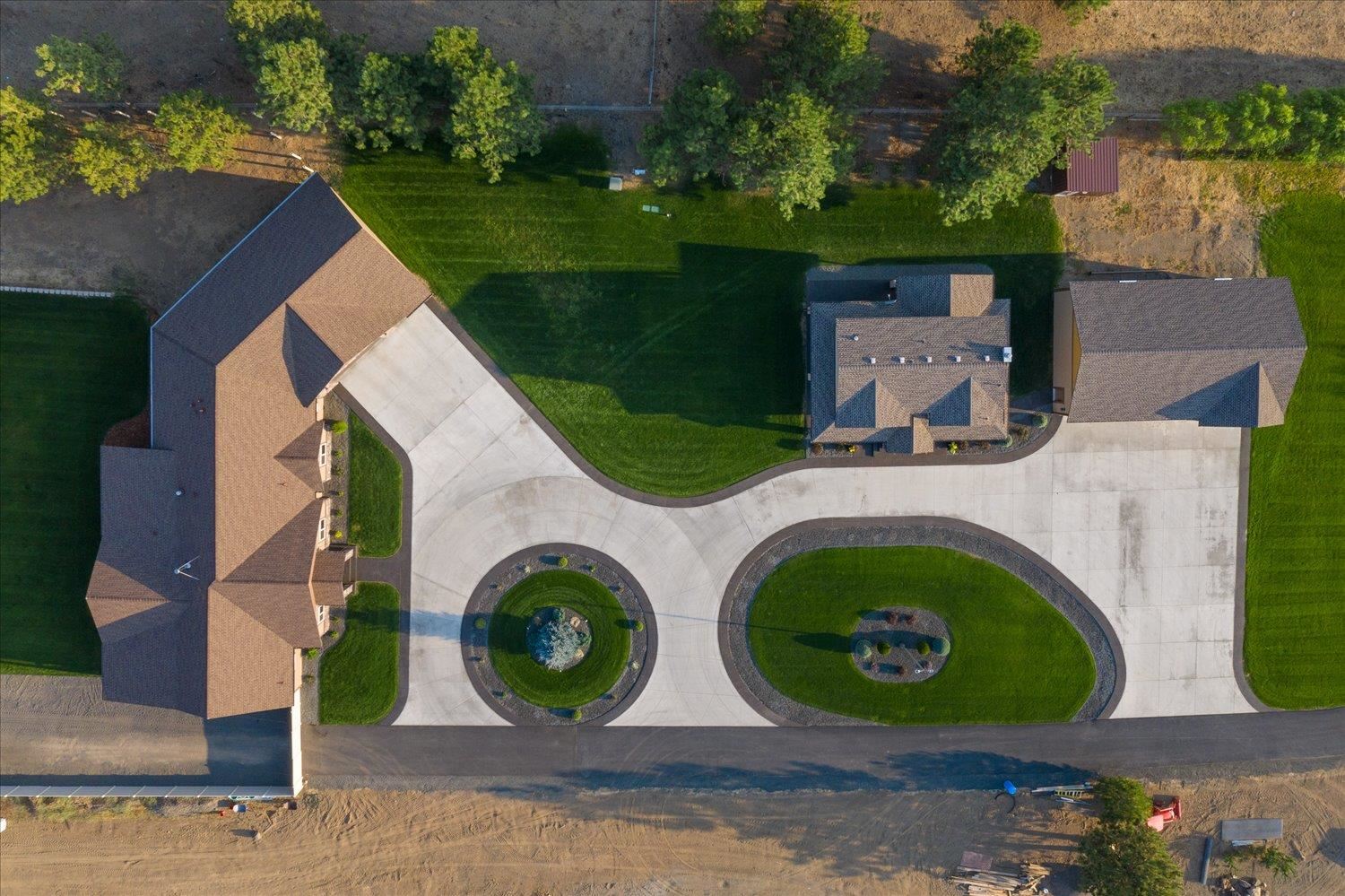 5915 South Assembly Road Spokane, WA 99224 - Photo 1 of 44