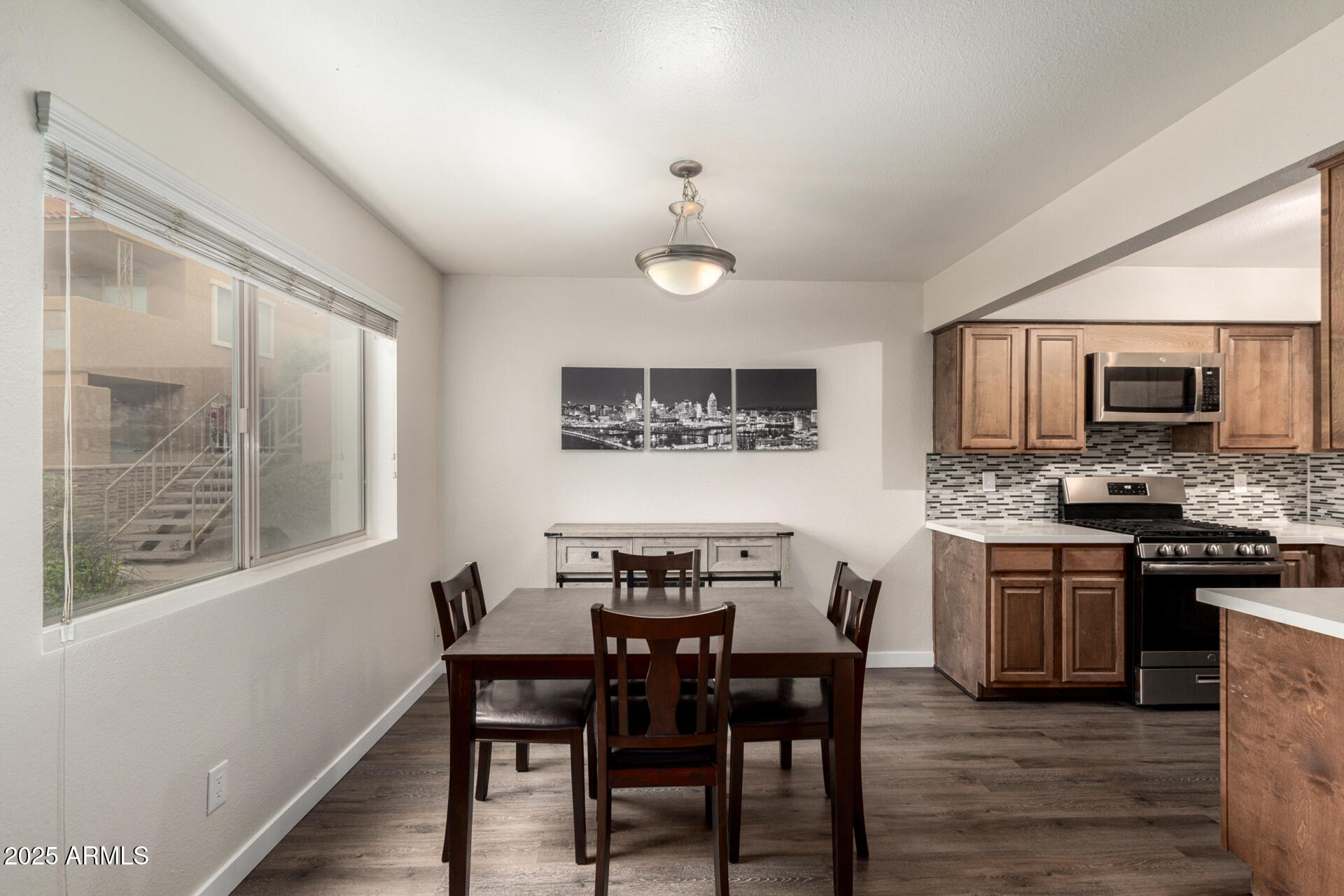 303 North Miller Road, Unit 1002 Scottsdale, AZ 85257 - Photo 7 of 20 07 - Miller 1002