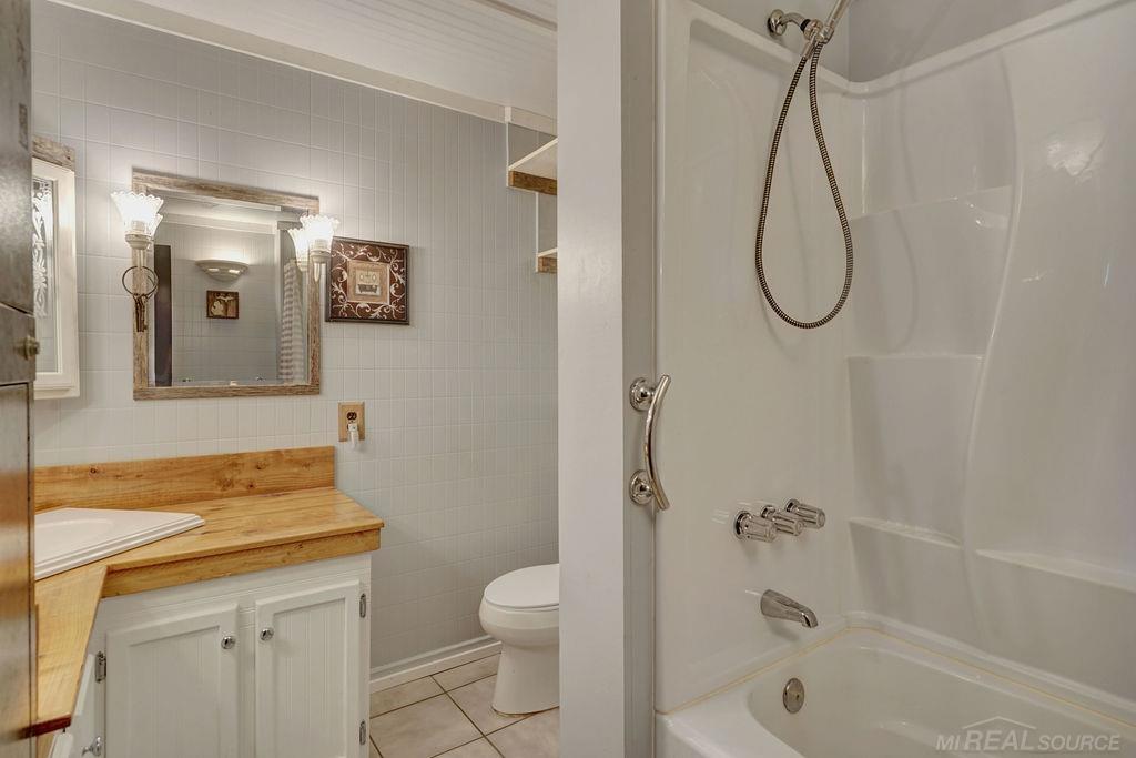 13069 Bryce Road Emmett, MI 48022 - Photo 21 of 42 50219477-eb7c5fff-d399-42c7-8390-8cbf17448c73.JPG