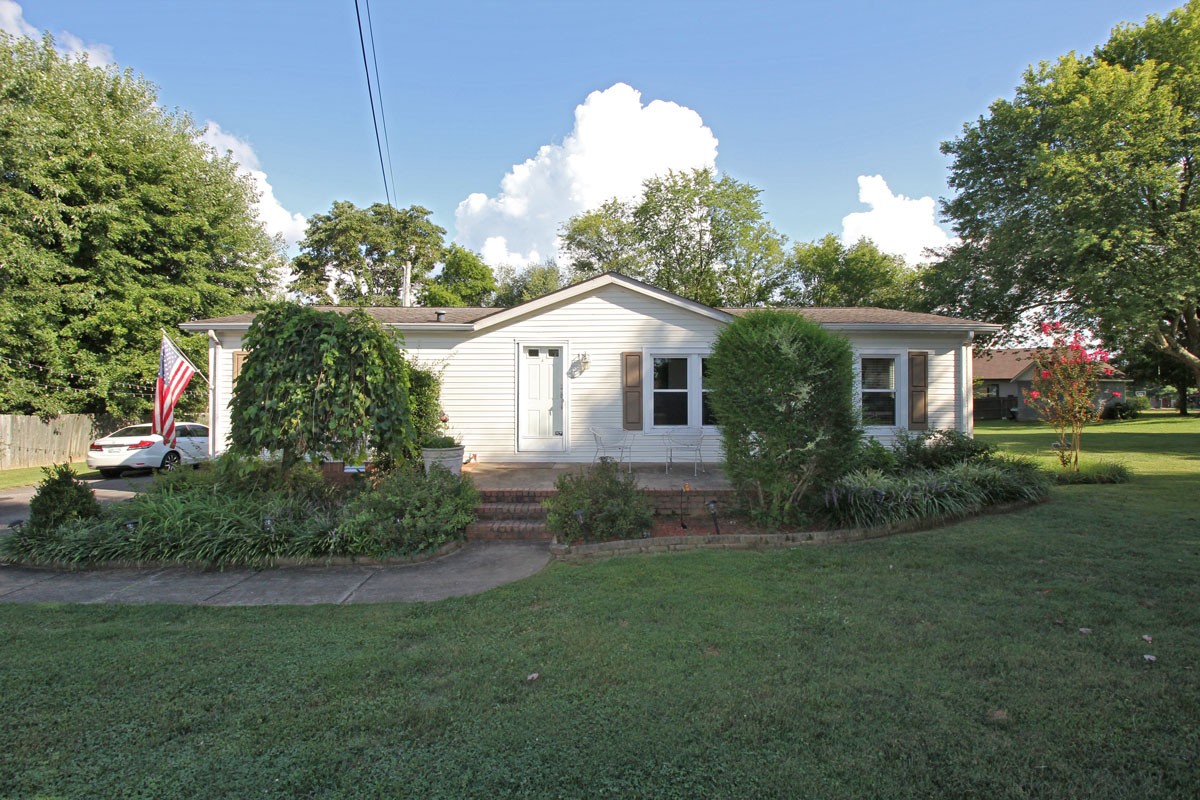 337 Portland Road White House, TN 37188 - Photo 1 of 19 Gallery Image 1