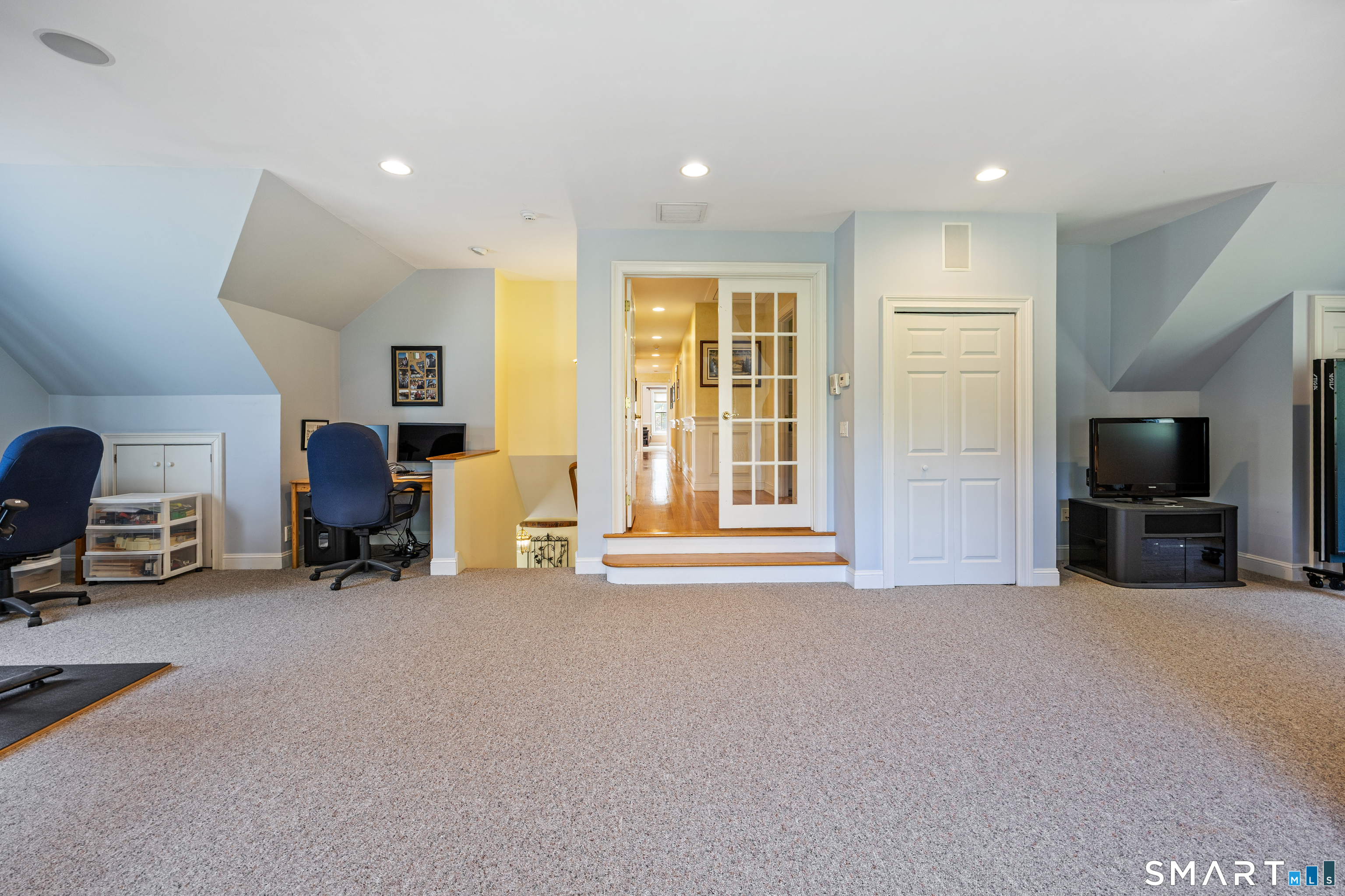 325 Westwood Road Bristol, CT 06010 - Photo 31 of 38