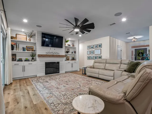 $775,000 | 195 Coe Landing Road, Tallahassee, FL 32310